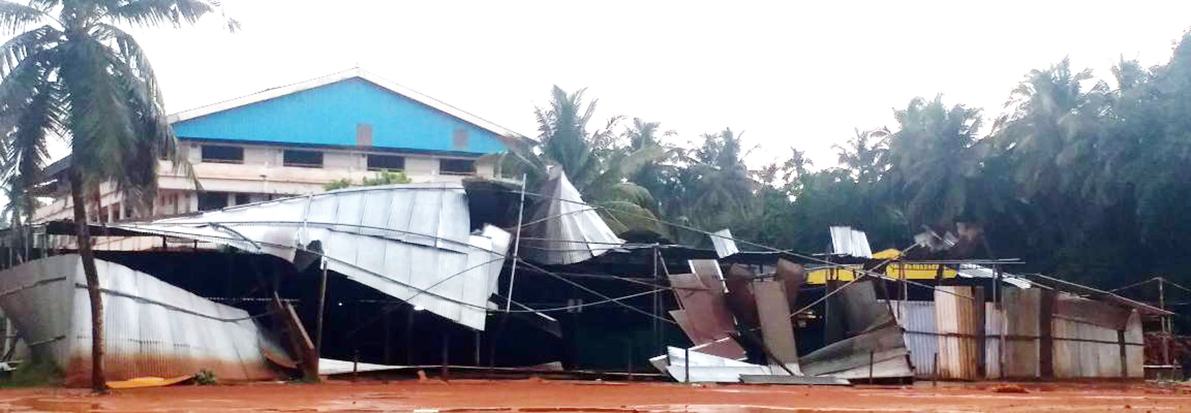 ಪುತ್ತೂರಿನಲ್ಲಿ ಗುಡುಗು ಸಹಿತ ಗಾಳಿಮಳೆ : ಅಪಾರ ಹಾನಿ